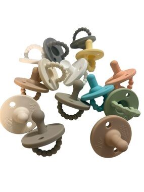 R&R Silicone Baby Pacifiers - Assorted Neutral Colors 14 total